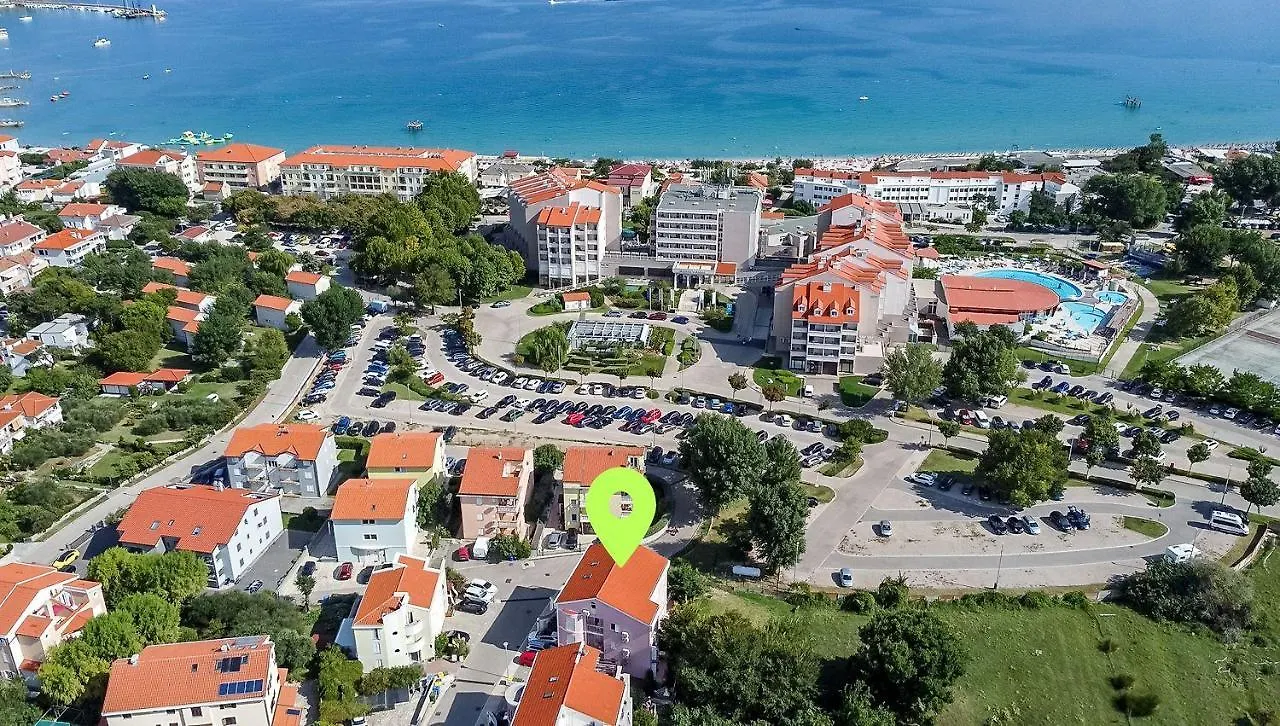 Modernes Apartment Mit Grosser Terrasse Baska